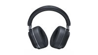 Turtle Beach Stealth 700 Gen 3 XB Black - lifestyle shot