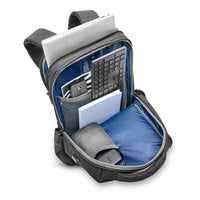 HP Renew Executive 16 Laptop Backpack - Image 4