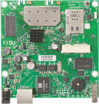 MikroTik RouterBOARD 912UAG-5HPnD with 5GHz radio, 1 Gb port, 1 MiniPCI-e, 1 USB